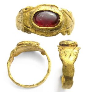 lot 16, Roman Gold Ring