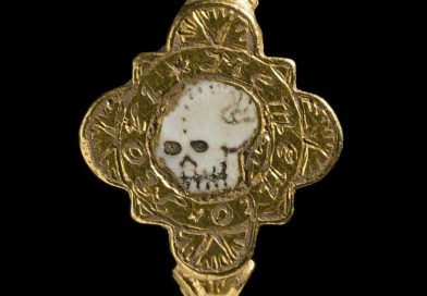 Post Medieval gold ring