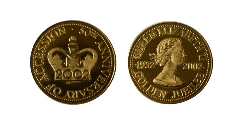 Elizabeth II, gold medal