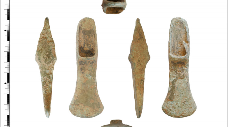 Bronze Age miniature palstave axe