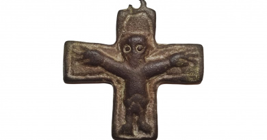 Anglo-Saxon crucifix