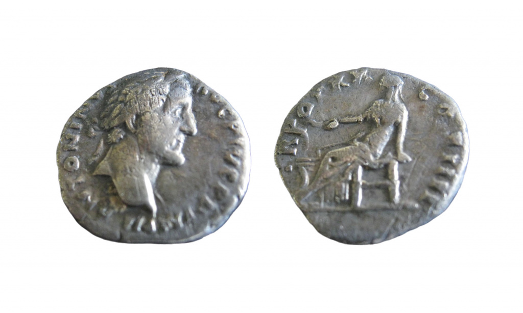 Denarius of Antoninus Pius