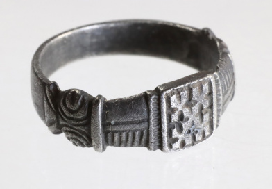 treasure find donated: medieval silver ring