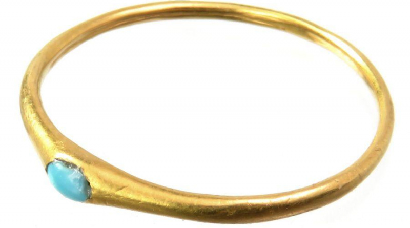 Medieval Gold Stirrup Ring