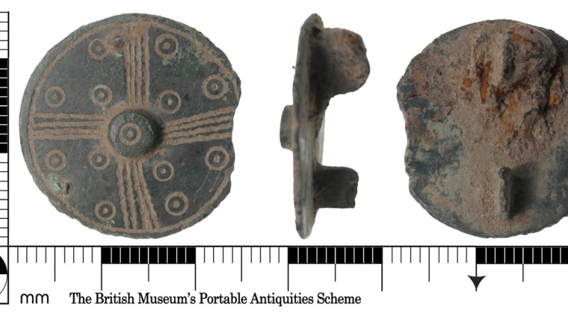 Anglo-Saxon disc brooch