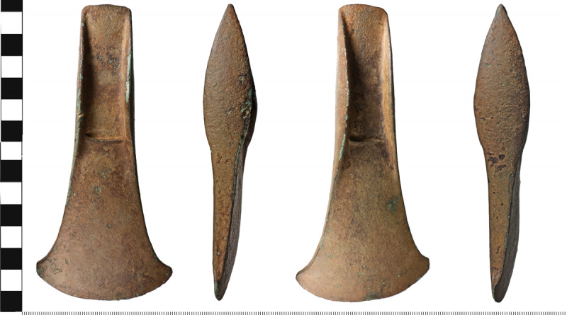 Bronze Age flanged axehead