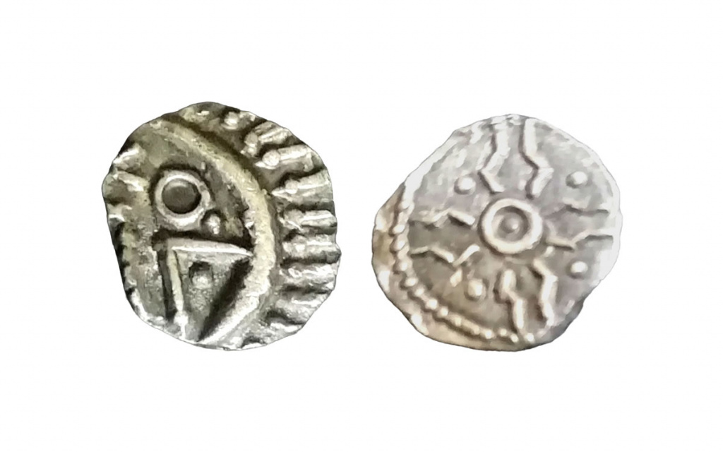 Anglo_saxon sceatta "stepped cross" variety