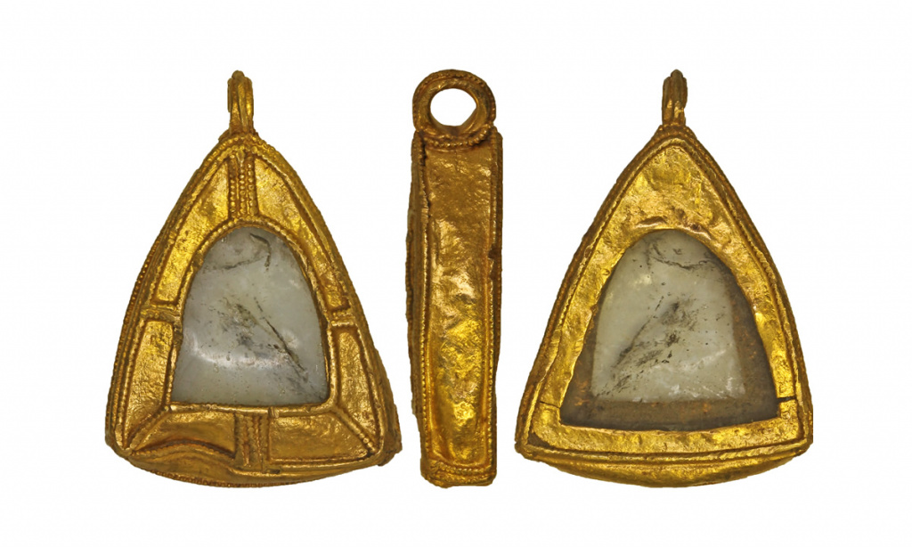 rock crystal pendant