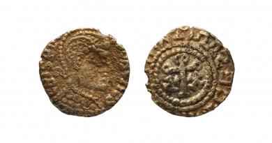 Anglo-Saxon pale gold shilling
