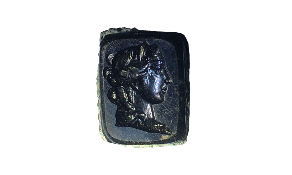 Seal matrix of a female head
