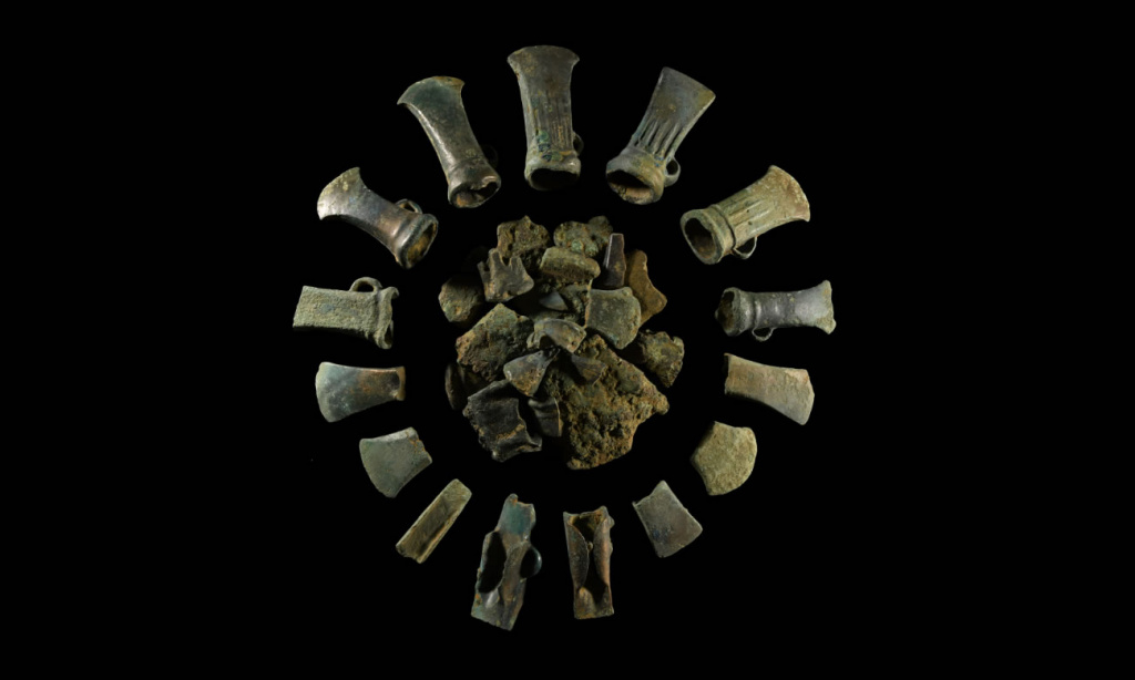 "Braintree" Bronze Age Axehead hoard