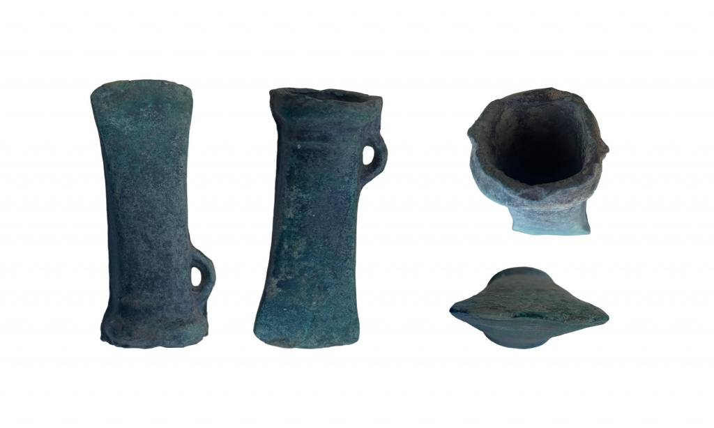 Bronze Age socketed and looped axe head