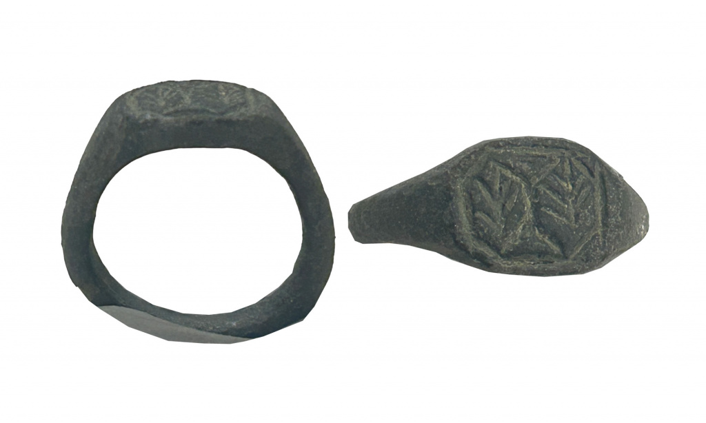 Copper-alloy finger ring