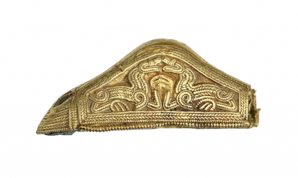 gold sword pommel